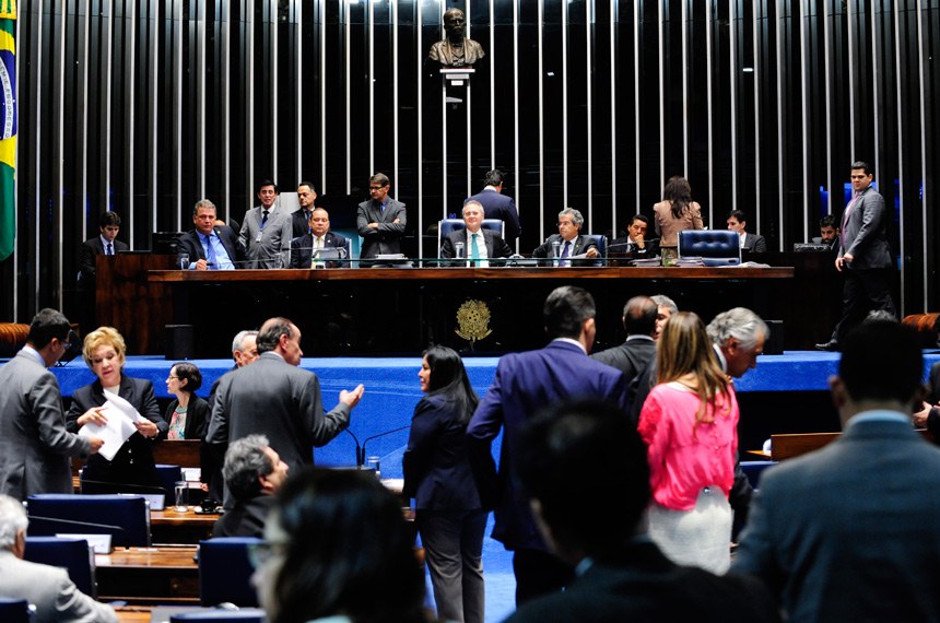 Propostas para superar crise financeira de estados e municípios têm destaque na pauta