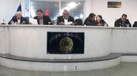 VEREADORES COBRAM RESPOSTAS DE SECRETÁRIOS DURANTE SESSÃO DESTA SEGUNDA, 11