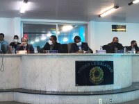 Vereadores aprovam reajuste dos funcionários durante sessão extraordinárias